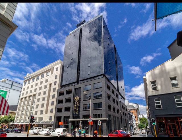 0.5 BEDROOM APARTMENT FOR SALE IN CAPE TOWN CITY CENTRE